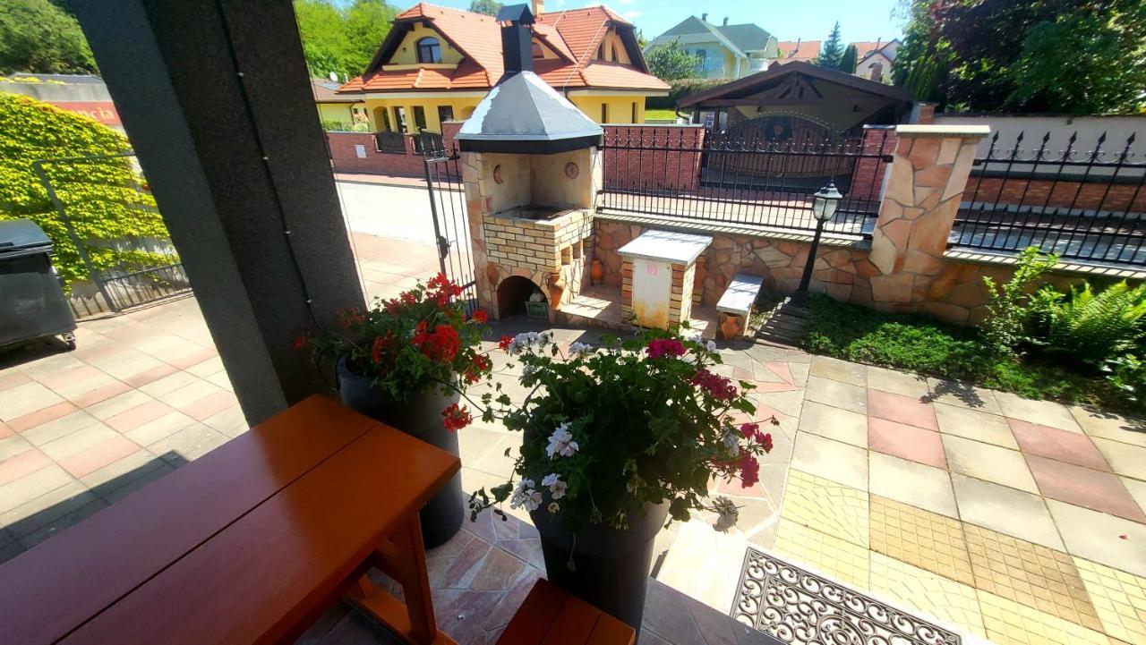 Selfness Roznava Aparthotel Екстериор снимка