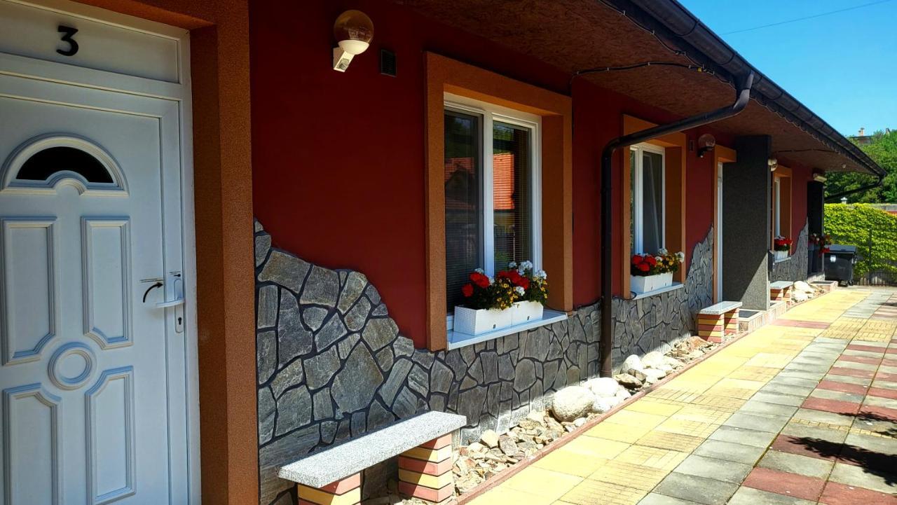Selfness Roznava Aparthotel Екстериор снимка