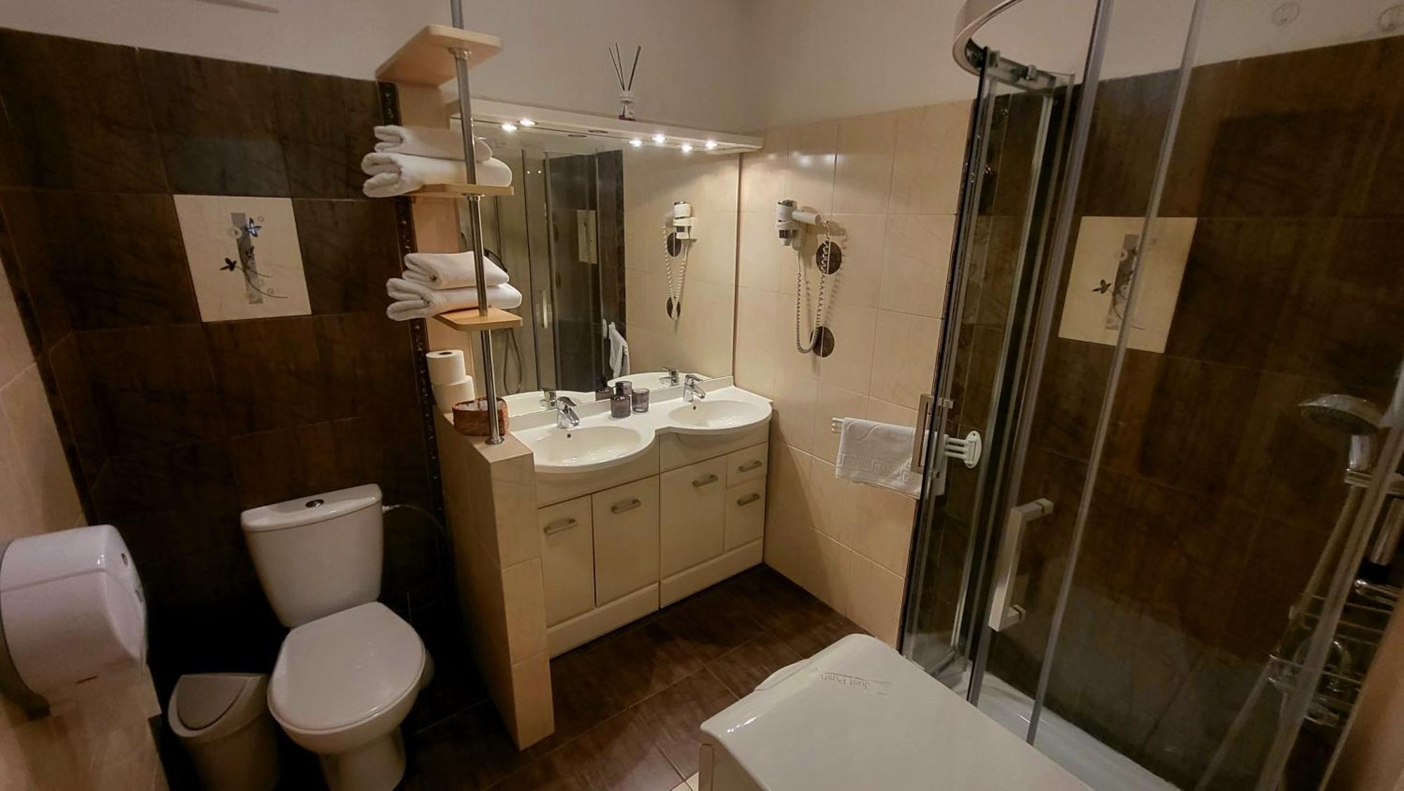 Selfness Roznava Aparthotel Екстериор снимка