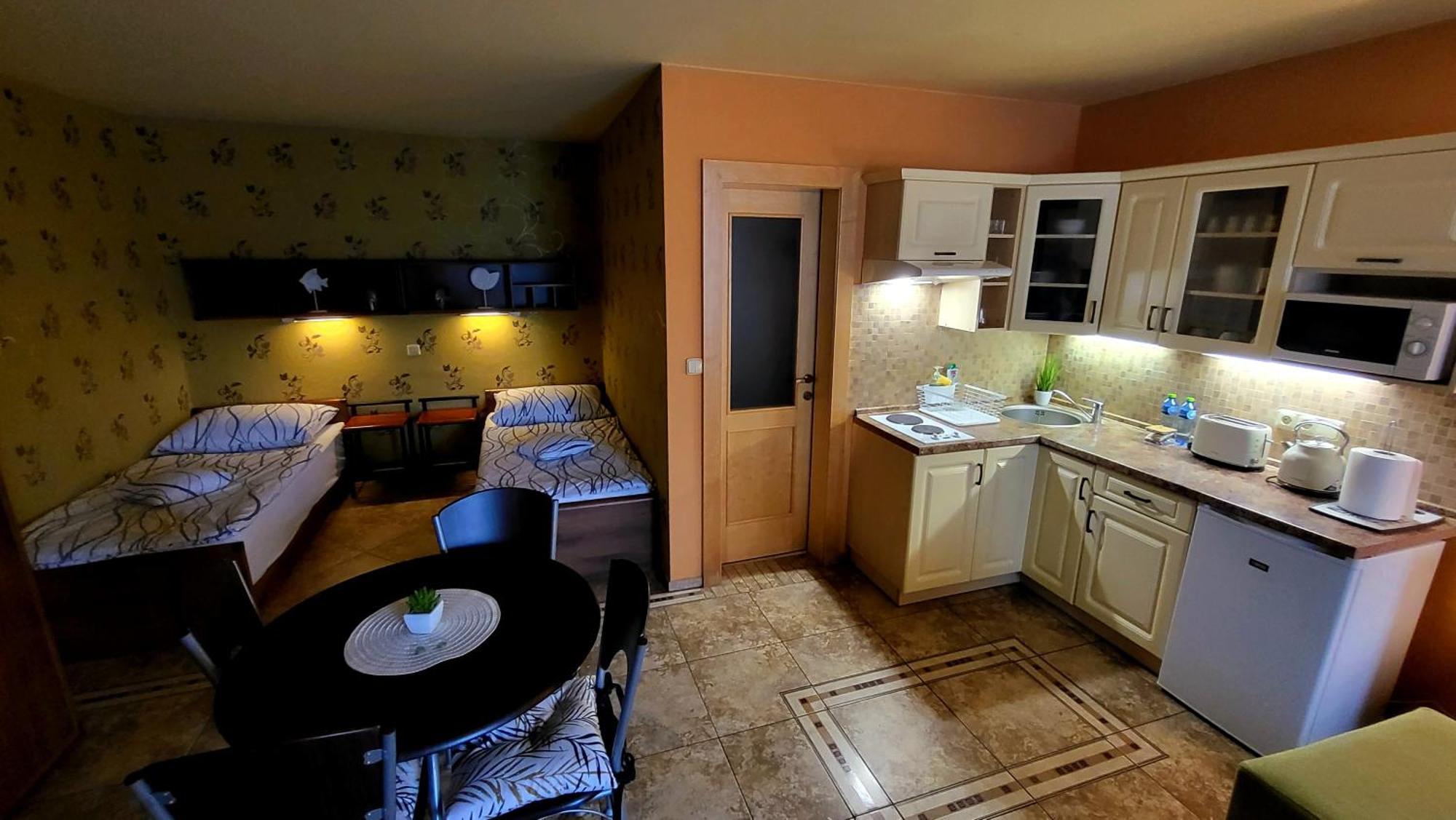 Selfness Roznava Aparthotel Екстериор снимка