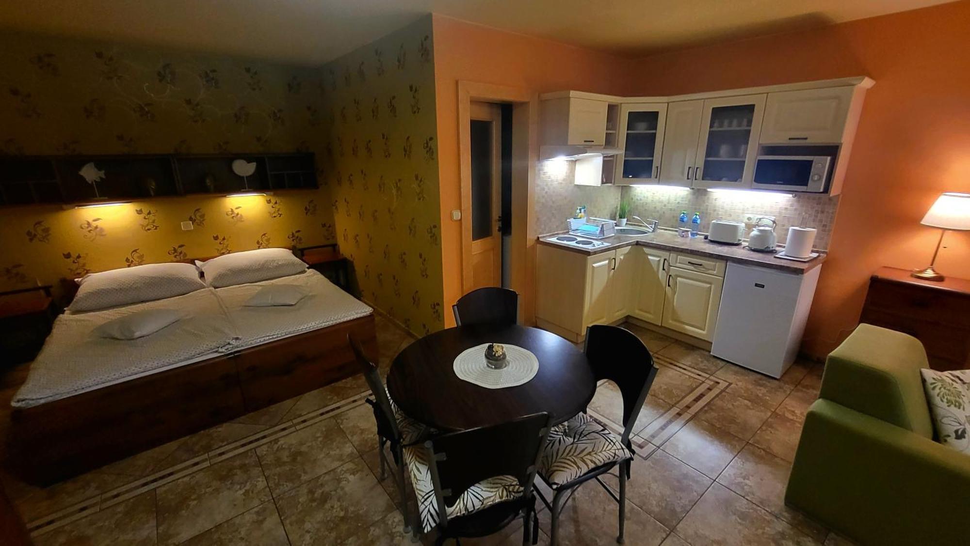 Selfness Roznava Aparthotel Екстериор снимка