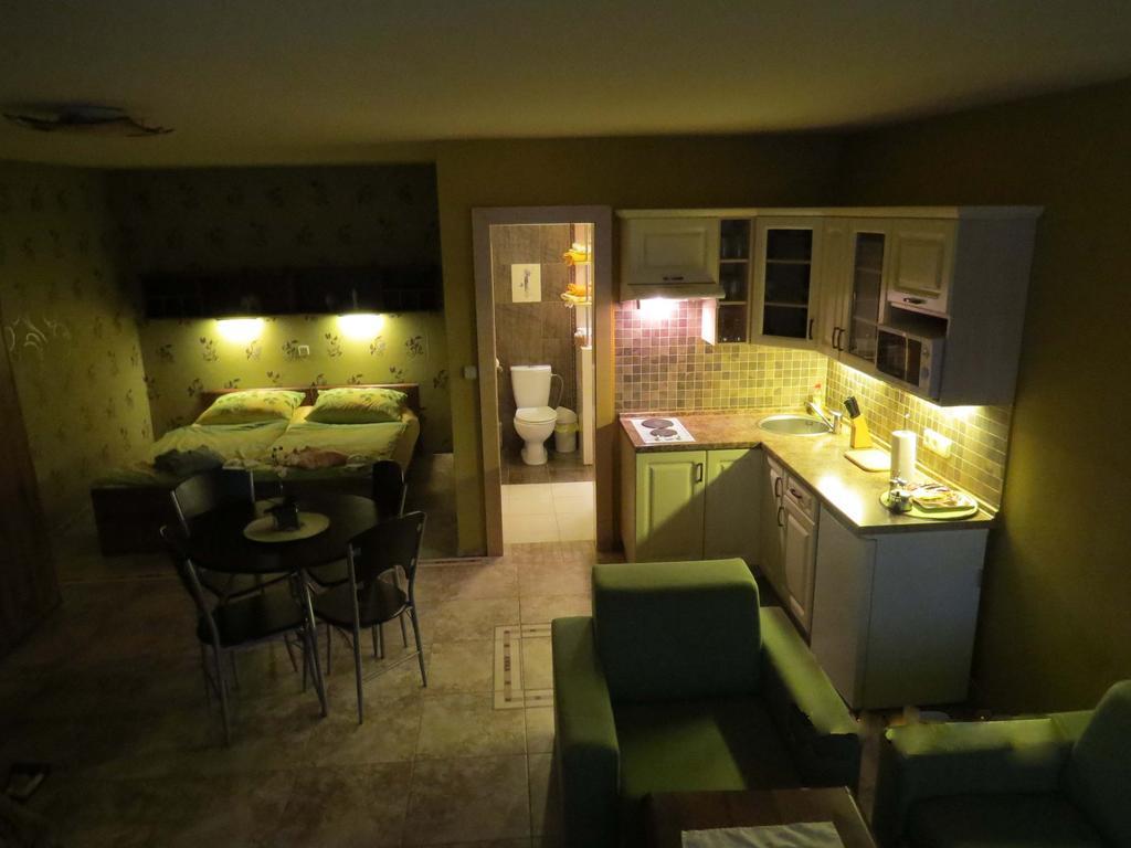 Selfness Roznava Aparthotel Стая снимка