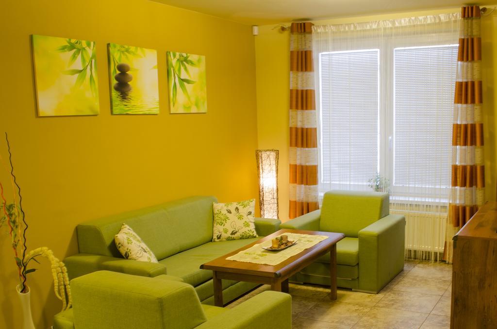 Selfness Roznava Aparthotel Стая снимка